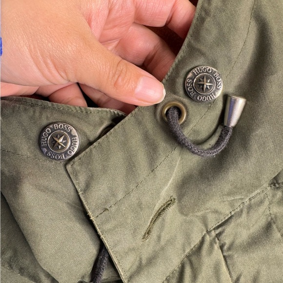 Vintage Hugo Boss Olive Windbreaker Jacket Made In Germany - Picture 11 of 11